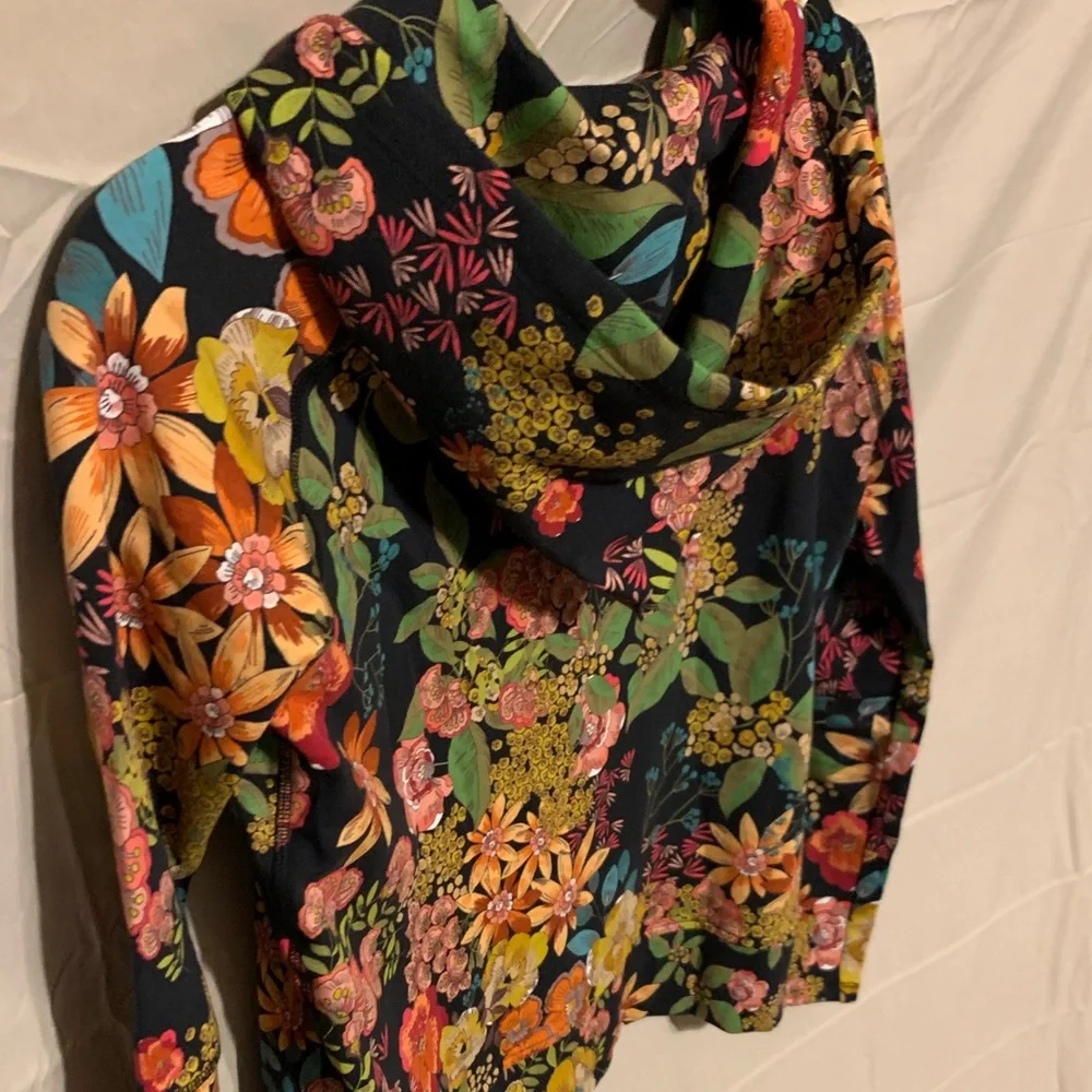 SOLD** 180 NWT XS Johnny Was bohemian floral on black Camilla hoodie - Picture 10 of 16